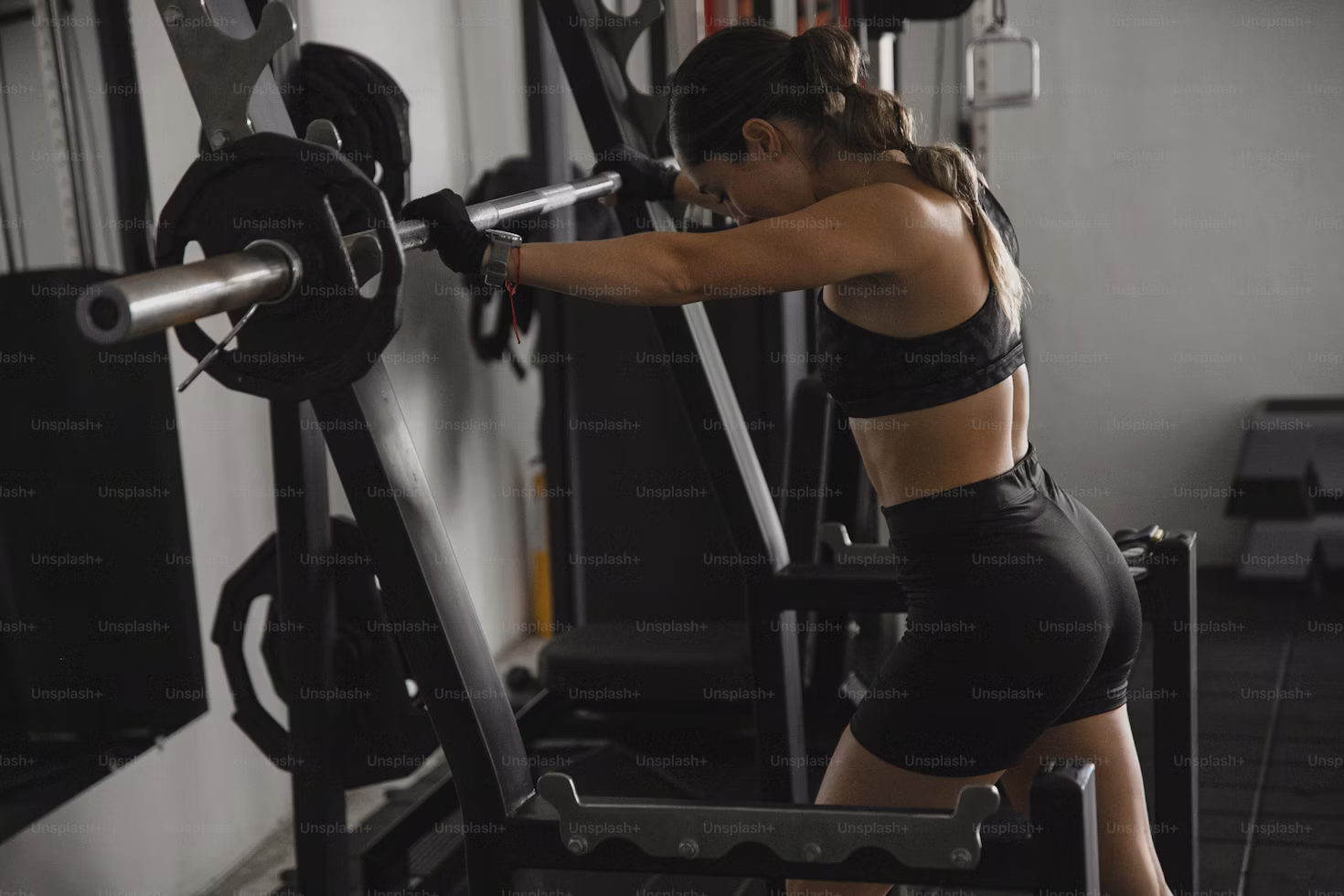 HollyFit member training